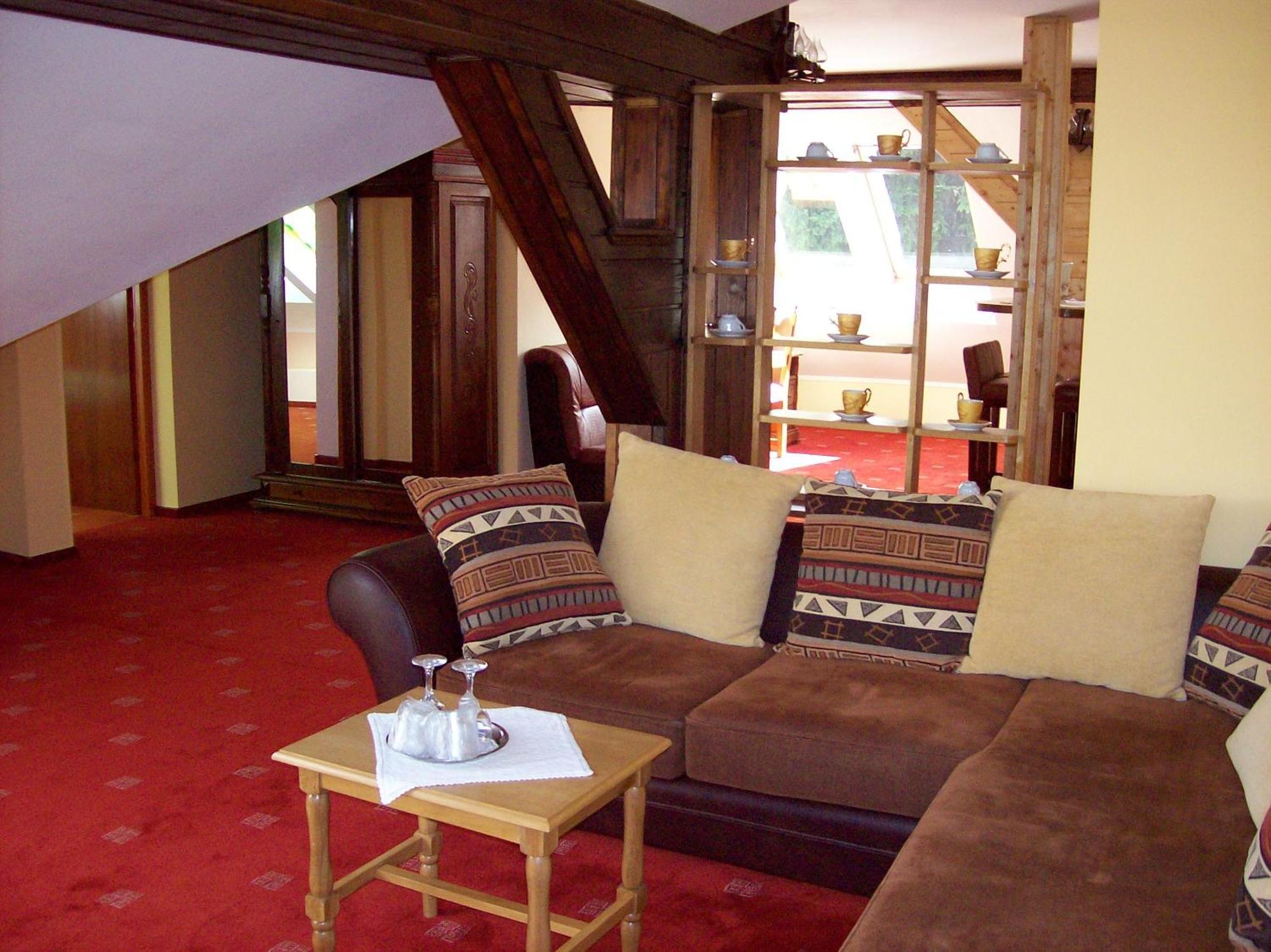 Pensiunea Crocus - Sauna & Billiard Poiana Brasov Esterno foto