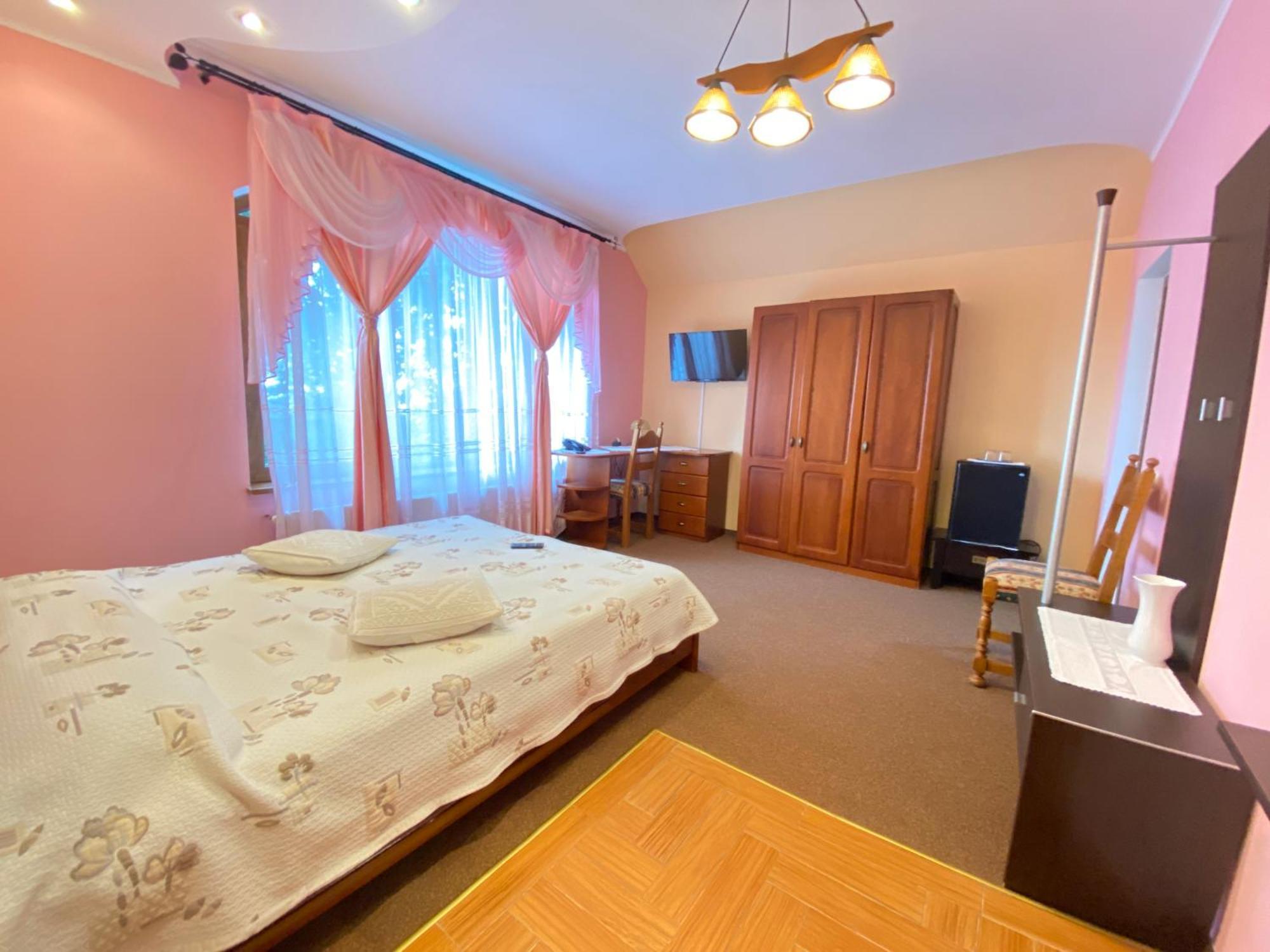Pensiunea Crocus - Sauna & Billiard Poiana Brasov Esterno foto